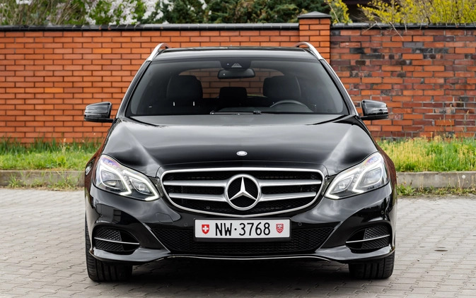 Mercedes-Benz Klasa E cena 62900 przebieg: 208000, rok produkcji 2013 z Warszawa małe 667